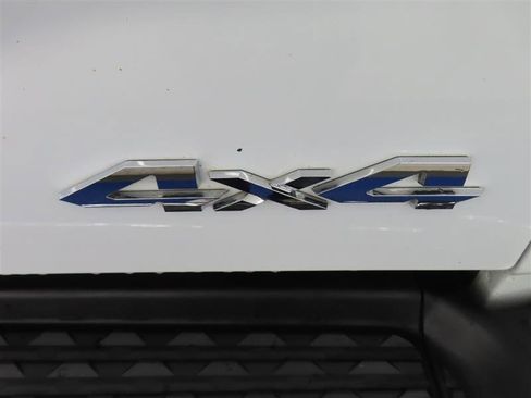 Used 2024 RAM 2500 Big Horn w/ Off Road Package AWD/4WD image 13