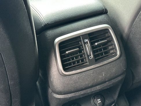 Used 2020 Kia Sorento S image 14