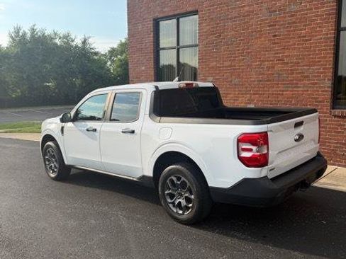 Used 2022 Ford Maverick XLT FWD image 4