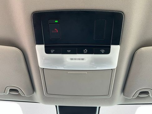 Used 2025 Nissan Altima 2.5 SV image 17