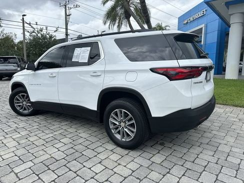 Used 2022 Chevrolet Traverse LT FWD image 37