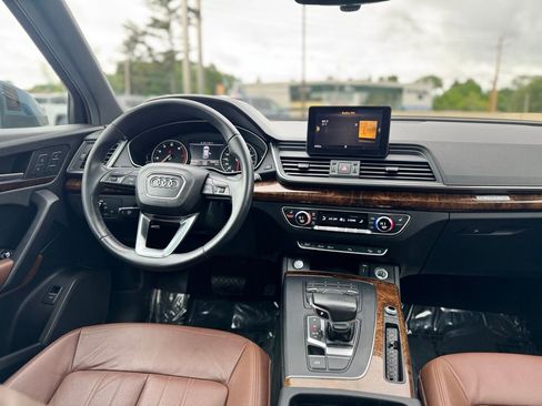 Used 2018 Audi Q5 2.0T Premium Plus AWD/4WD image 12