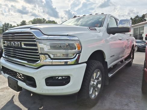 Used 2023 RAM 3500 Laramie AWD/4WD image 2
