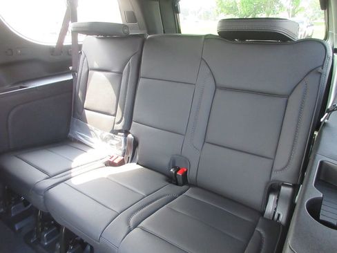 New 2026 GMC Yukon XL Denali w/ Denali Reserve Package AWD/4WD image 13