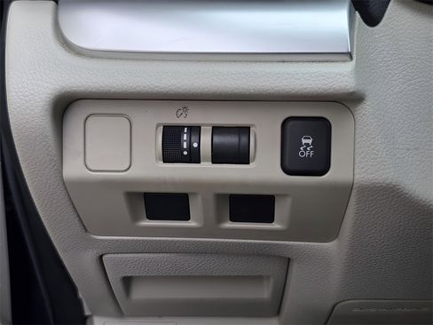 Used 2015 Subaru Crosstrek 2.0i Premium w/ Moonroof Package image 23