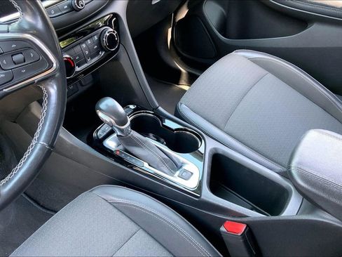 Used 2020 Buick Encore GX Preferred w/ Cold Weather Comfort Package AWD/4WD image 13