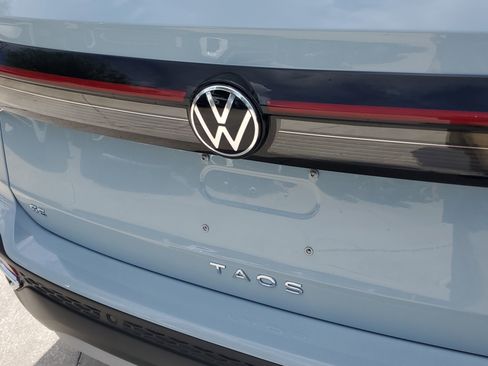 New 2025 Volkswagen Taos SE image 6