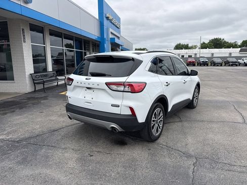 Used 2022 Ford Escape SEL w/ Technology Package FWD image 4
