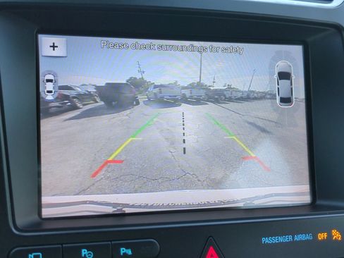 Used 2017 Ford Explorer Limited w/ Equipment Group 301A FWD image 21