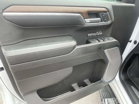 Used 2024 Chevrolet Silverado 1500 High Country w/ High Country Premium Package AWD/4WD image 16