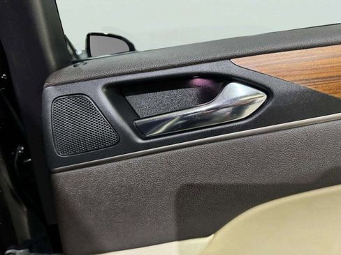 Used 2019 Lincoln MKC Select w/ Select Plus Package image 50