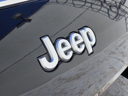 New 2025 Jeep Grand Cherokee L Laredo w/ Trailer Tow Package image 7