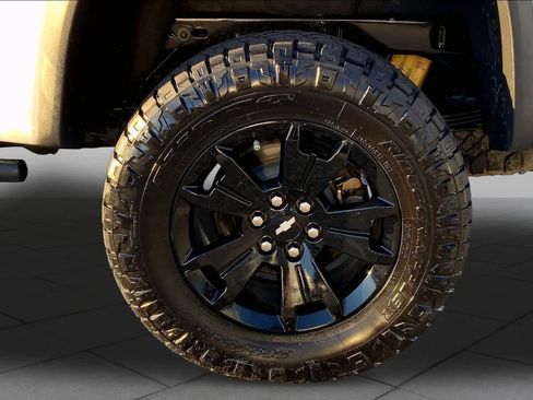 Used 2019 Chevrolet Colorado ZR2 w/ ZR2 Dusk Special Edition AWD/4WD image 11