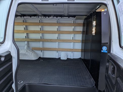 Used 2024 Chevrolet Express 2500 w/ Driver Convenience Package image 26