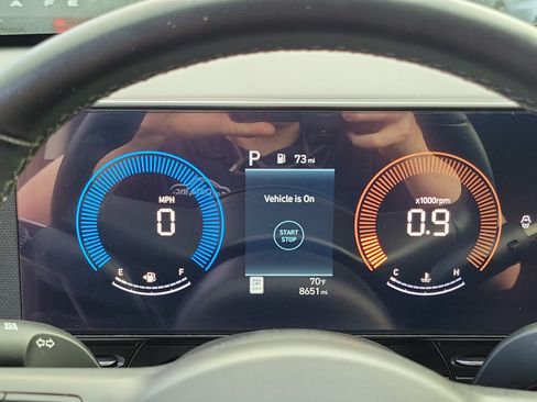 Certified 2025 Hyundai Kona SEL AWD/4WD image 14