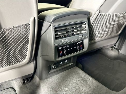 Used 2023 Audi SQ8 Premium Plus image 16