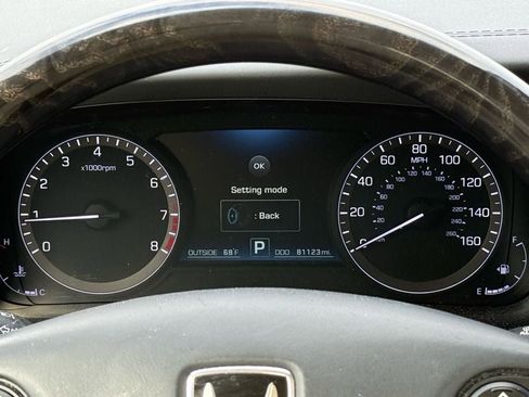 Used 2014 Hyundai Equus Signature image 22