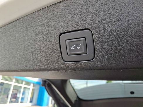 Used 2020 Buick Encore GX Select AWD/4WD image 42