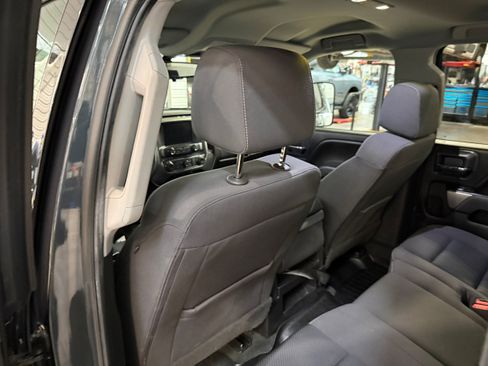 Used 2018 Chevrolet Silverado 1500 LT w/ All Star Edition AWD/4WD image 29