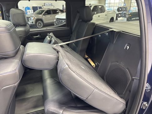 Used 2022 Toyota Tundra Platinum image 39