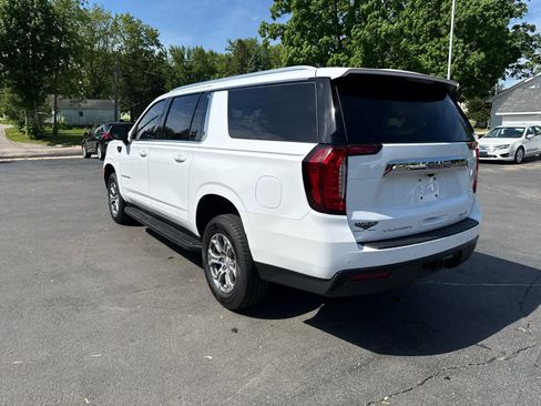 Used 2023 GMC Yukon XL SLE w/ Max Trailering Package image 5