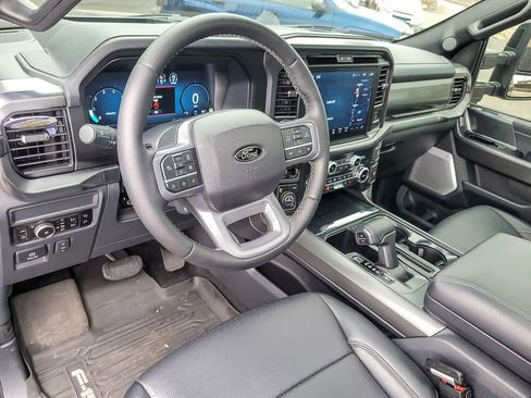 Used 2025 Ford F150 Lariat w/ Equipment Group 502A High image 6