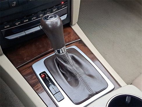 Used 2011 Mercedes-Benz E 350 Cabriolet image 20