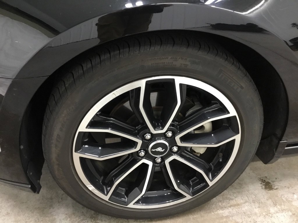 Used 2014 Ford Mustang GT Premium w/ Electronics Package RWD image 4