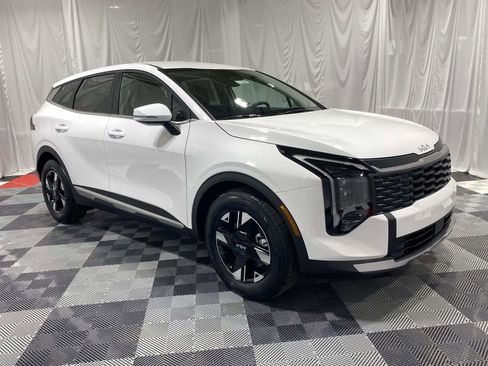 New 2026 Kia Sportage LX w/ LX Convenience Package FWD image 5
