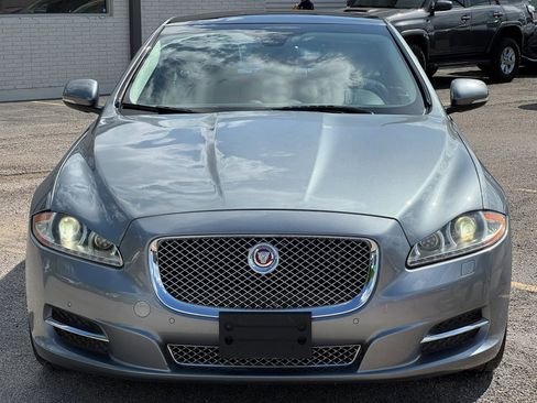 Used 2015 Jaguar XJ L Portfolio RWD image 9