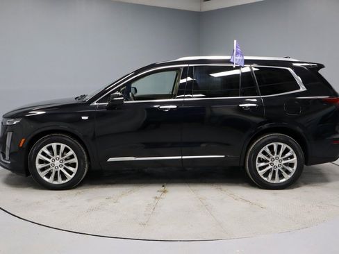 Used 2023 Cadillac XT6 Premium Luxury w/ Technology Package image 8