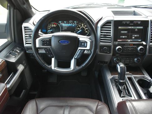 Used 2015 Ford F150 Platinum image 11