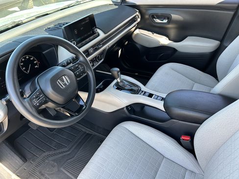 Used 2024 Honda HR-V LX image 17