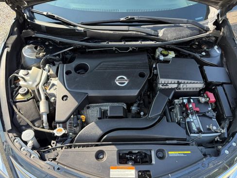 Used 2013 Nissan Altima 2.5 S FWD image 11