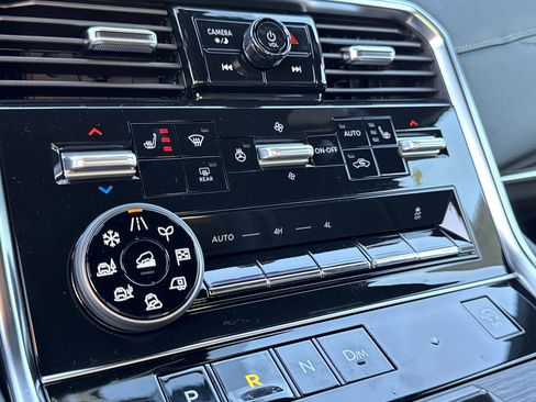 New 2026 Nissan Armada SL image 29