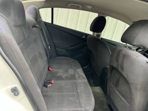 Used 2012 Nissan Altima 2.5 S FWD image 14
