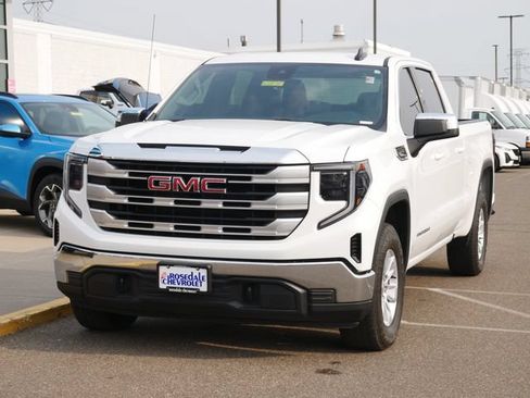 Used 2023 GMC Sierra 1500 SLE AWD/4WD image 3