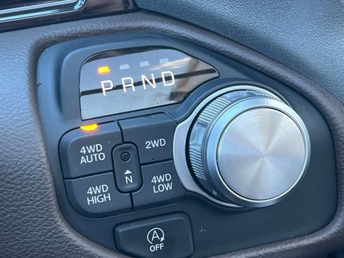 Used 2025 RAM 1500 Laramie image 18