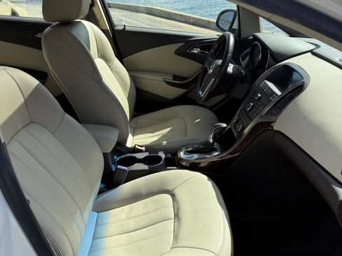 Used 2012 Buick Verano Leather image 16