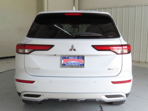New 2025 Mitsubishi Outlander SE AWD/4WD image 4