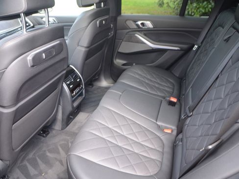 Used 2025 BMW X5 xDrive40i image 15