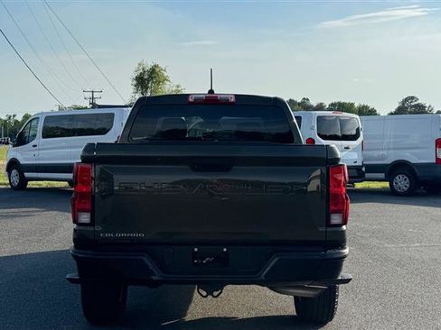 Used 2023 Chevrolet Colorado W/T image 7