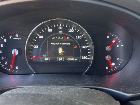 Used 2018 Kia Sorento SX image 1