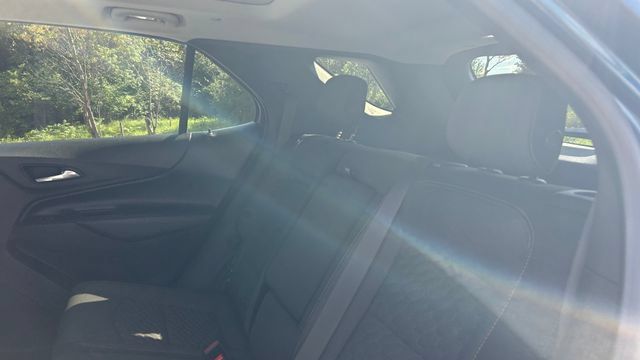 Used 2019 Chevrolet Equinox LT w/ Sun & Navigation Package AWD/4WD image 32