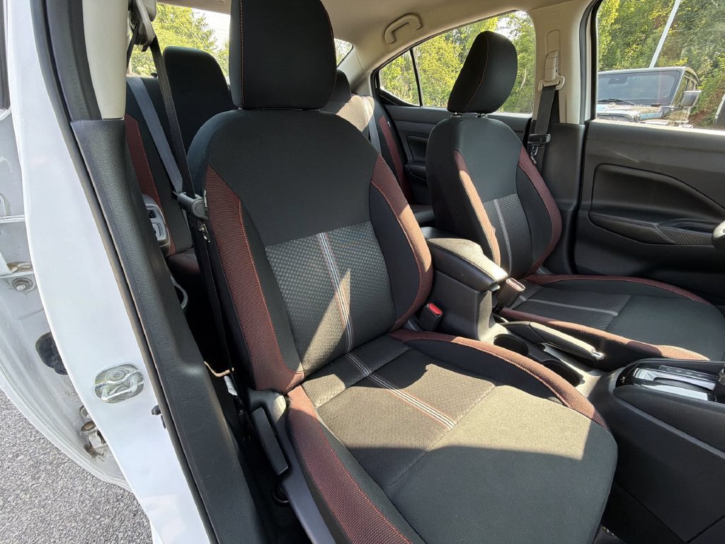 Certified 2024 Nissan Versa SR FWD image 27