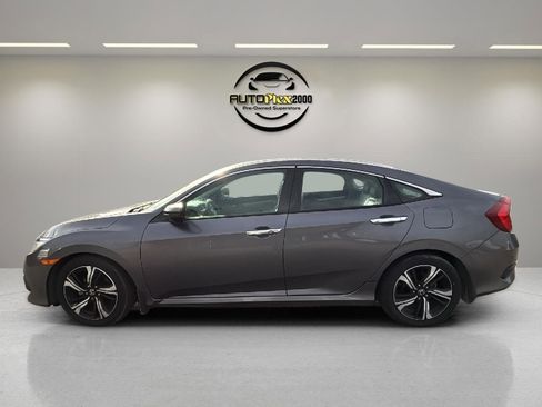 Used 2017 Honda Civic Touring image 5