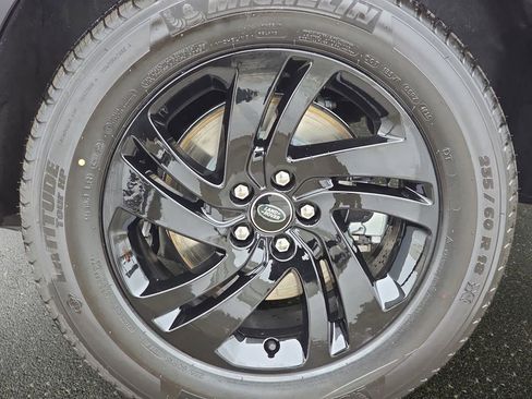 New 2026 Land Rover Discovery Sport Landmark image 34