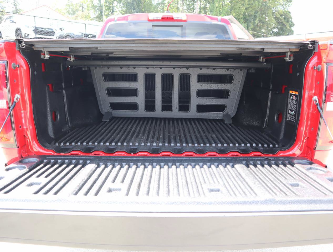 Used 2015 Chevrolet Colorado Z71 AWD/4WD image 6