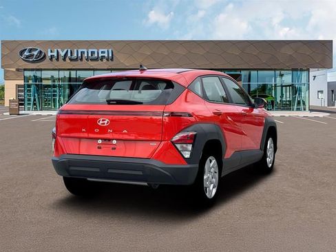 New 2026 Hyundai Kona SE image 7
