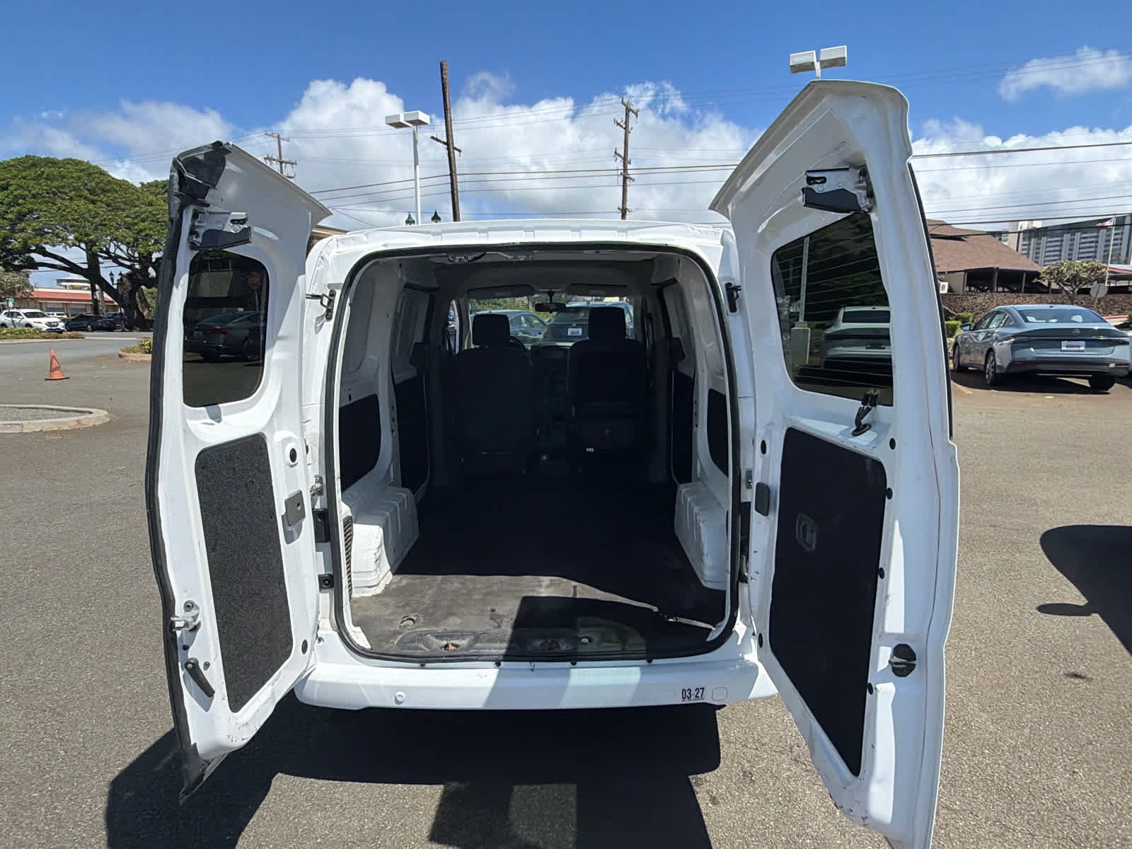 Used 2017 Nissan NV200 SV w/ Technology Package FWD image 11